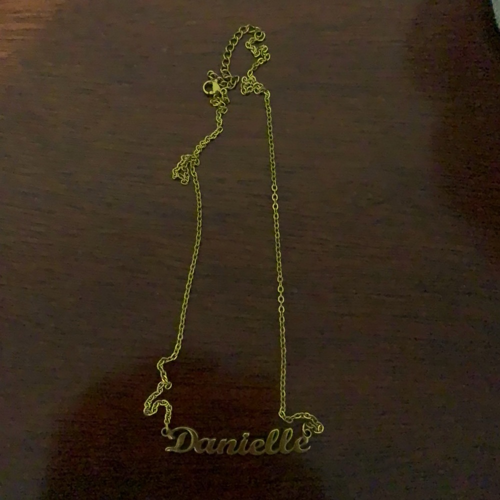 name plate necklace 18inc “Danielle”